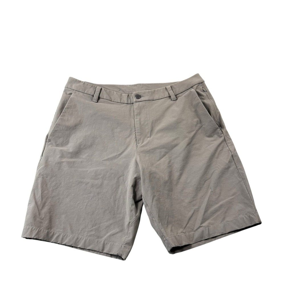 Lululemon Stone Gray Men's Commission Men's Chino Short Size 34
